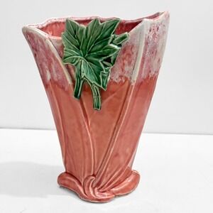 VTG 1950s McCoy 9" Rare Shrimp Vase Over-Drip Pink w/ Green Leaves, Broken Leaf